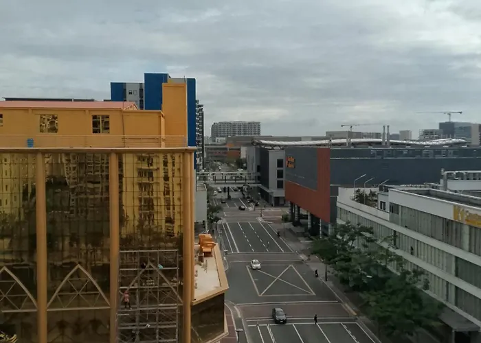 Apartment Staycation At Solemare Parksuites Tower B Near Dfa, Mall Of Asia, Ayala Mall, Parqual Mall , Cod, Conrad, Solaire, Okada Manila, & Naia,1 Bedroom *